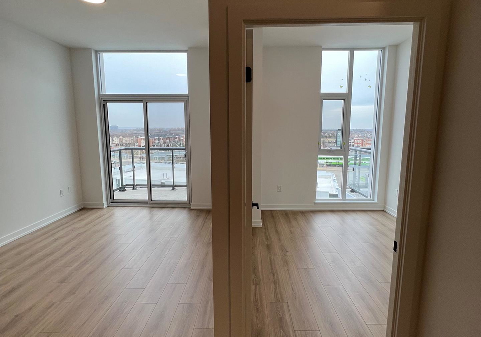 10-lagerfeld-drive-n-brampton-ontario-w13529888