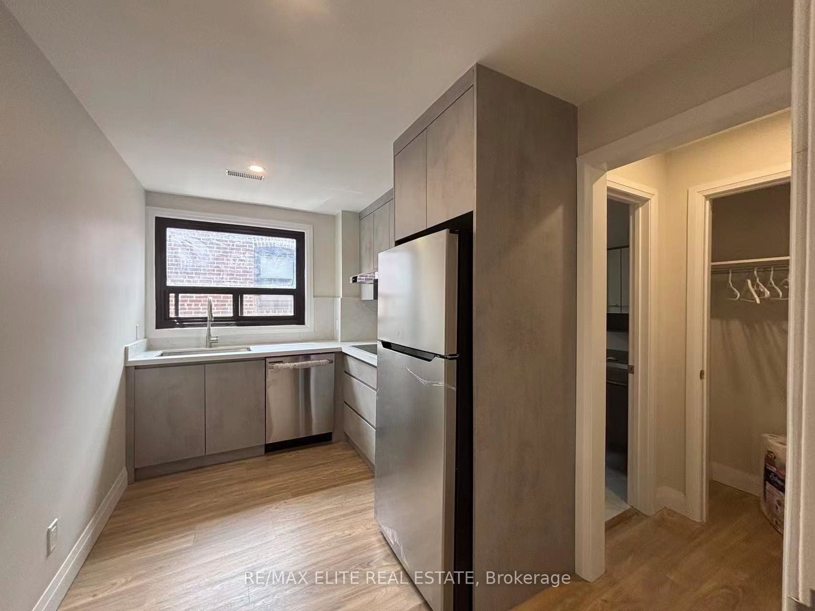 10-mimico-avenue-toronto-etobicoke-ontario-w13530008