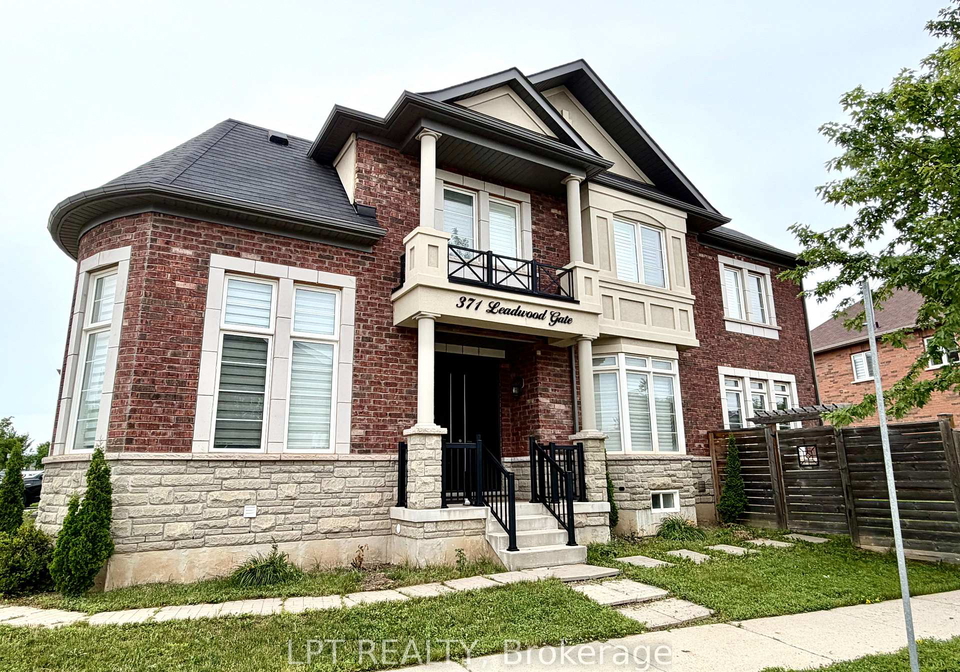 371-leadwood-gate-oakville-ontario-w13530152