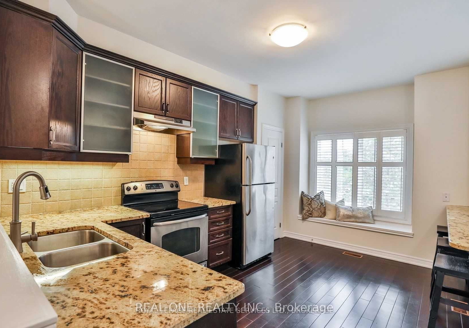 4264-ingram-common-burlington-ontario-w13530470