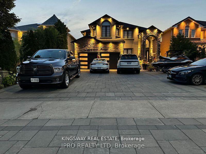 923-bristol-road-w-mississauga-ontario-w13530596