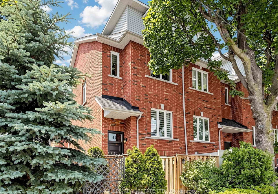 10-lightbourn-avenue-toronto-toronto-ontario-w13530672
