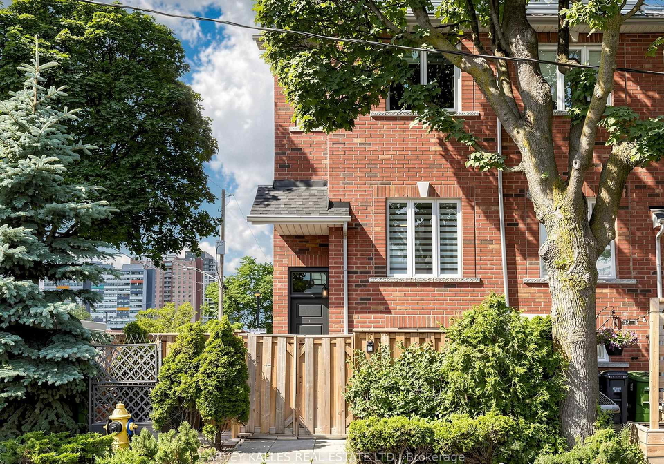 10-lightbourn-avenue-toronto-toronto-ontario-w13530672