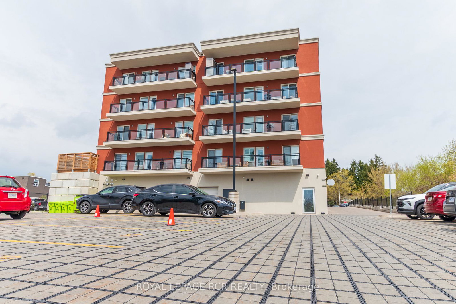 310-broadway-avenue-orangeville-ontario-w13530882
