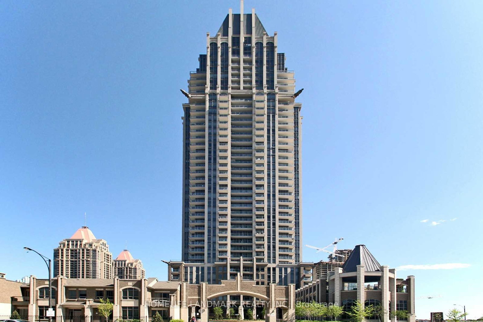 388-prince-of-wales-drive-mississauga-ontario-w13531102