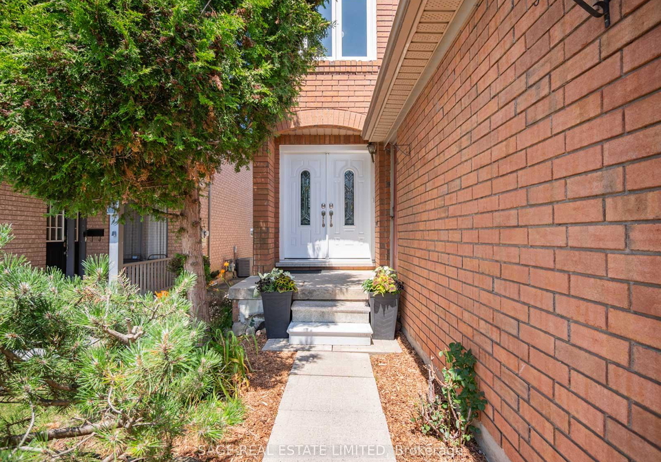 7093-black-walnut-trail-mississauga-ontario-w13531154