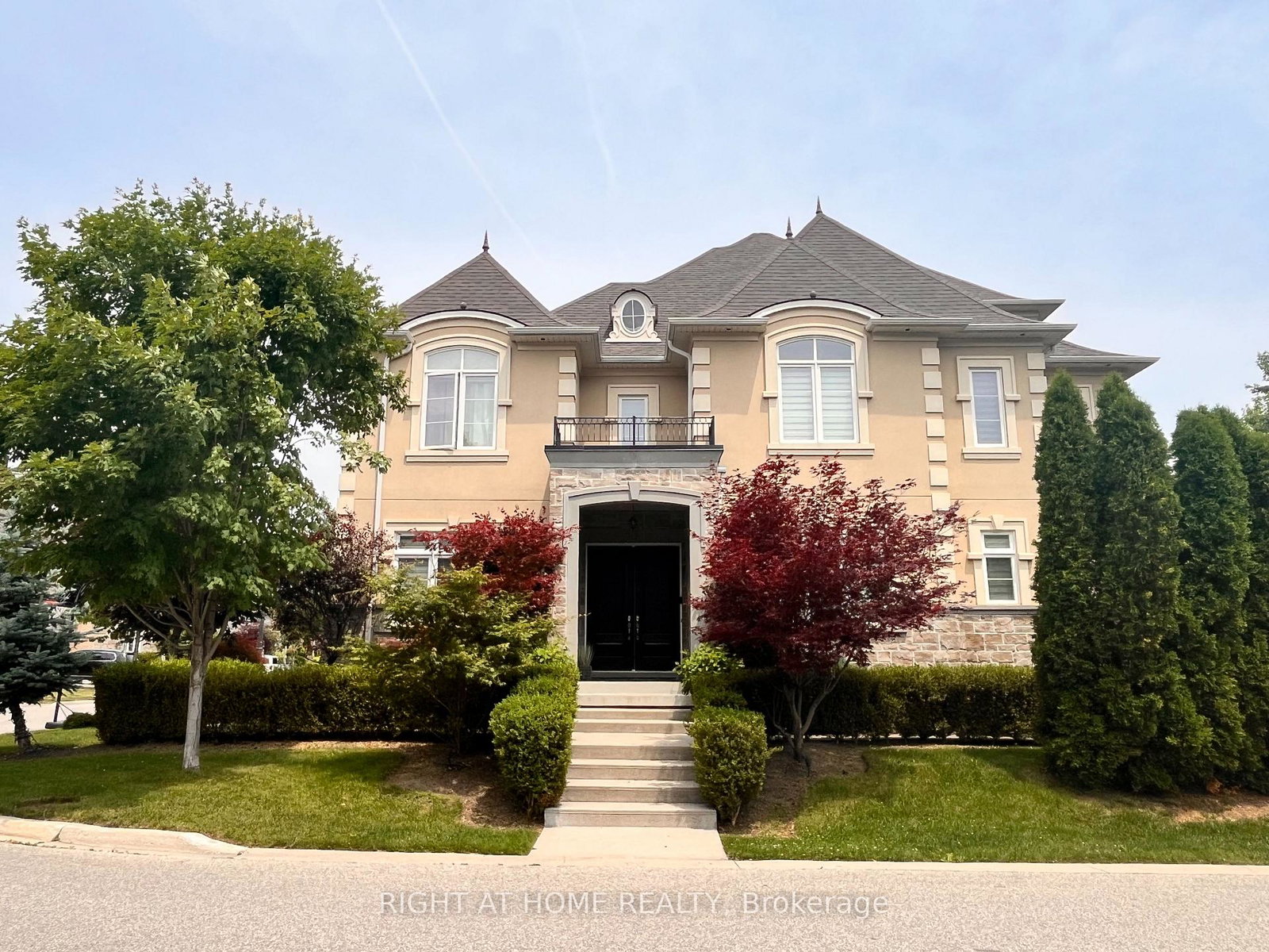 11-fairmont-close-brampton-ontario-w13531272