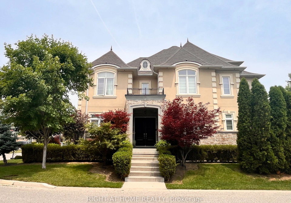 11-fairmont-close-brampton-ontario-w13531272