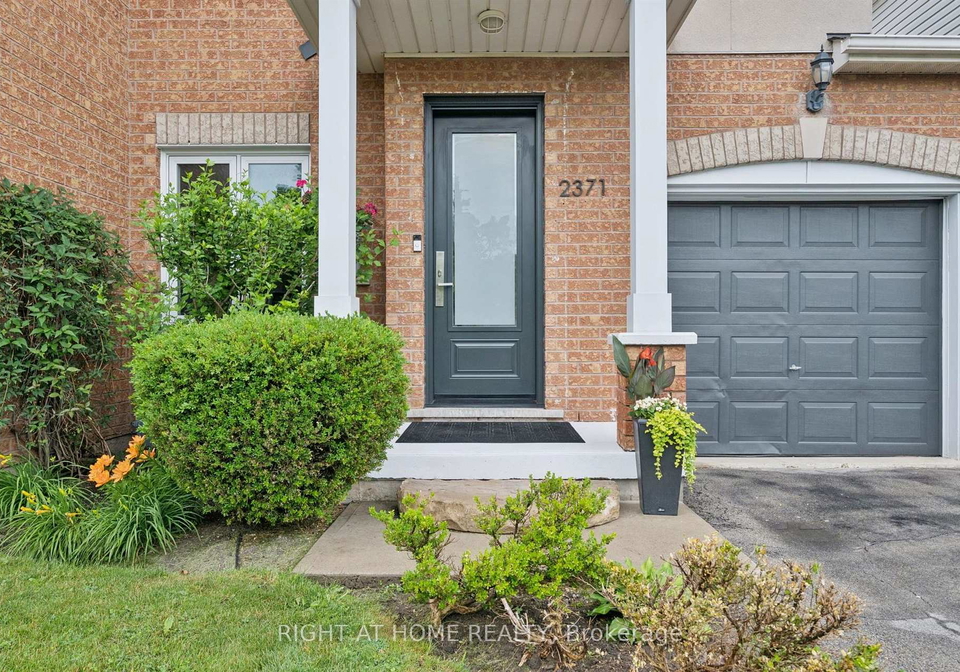 2371-dalebrook-drive-oakville-ontario-w13531352