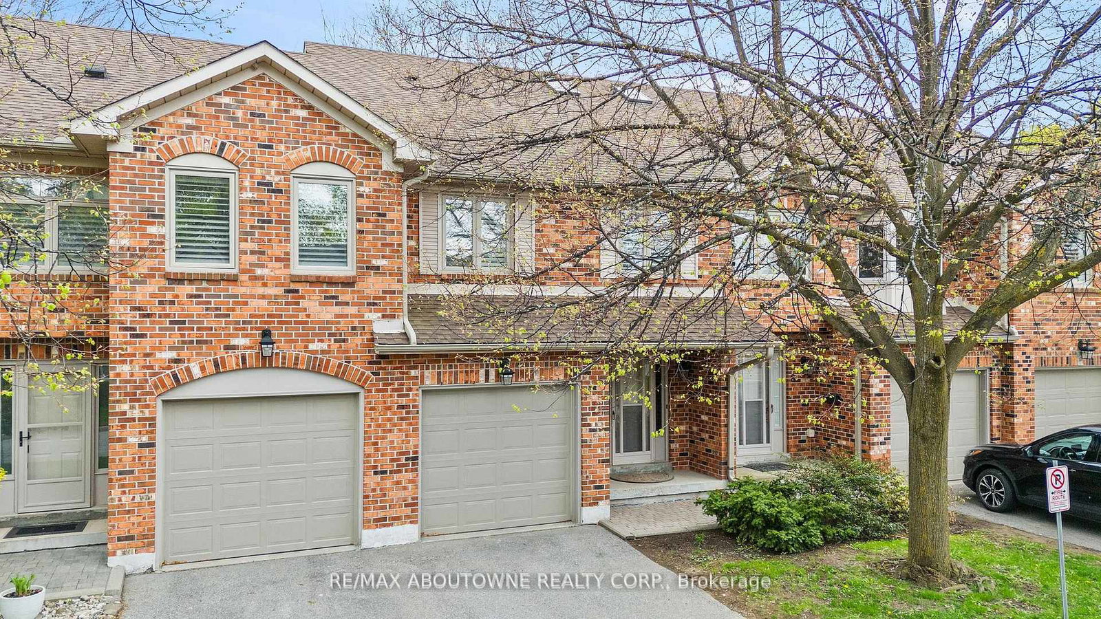 2230-walkers-line-burlington-ontario-w13531416