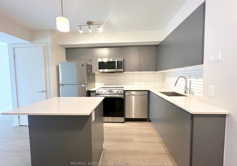 3385-dundas-street-w-toronto-toronto-ontario-w13531728