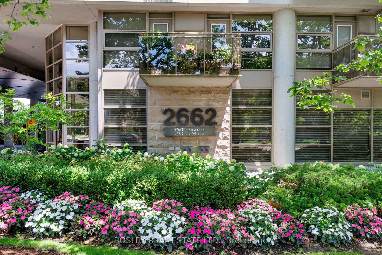 2662-bloor-street-w-toronto-etobicoke-ontario-w13532762
