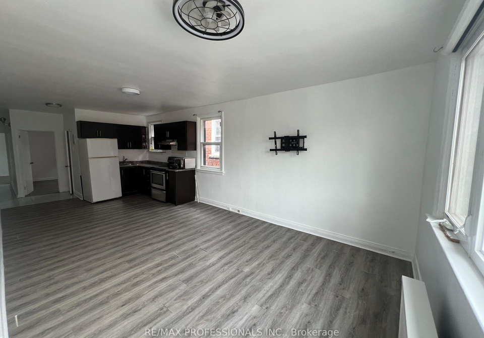 3210-lake-shore-boulevard-w-toronto-etobicoke-ontario-w13532782