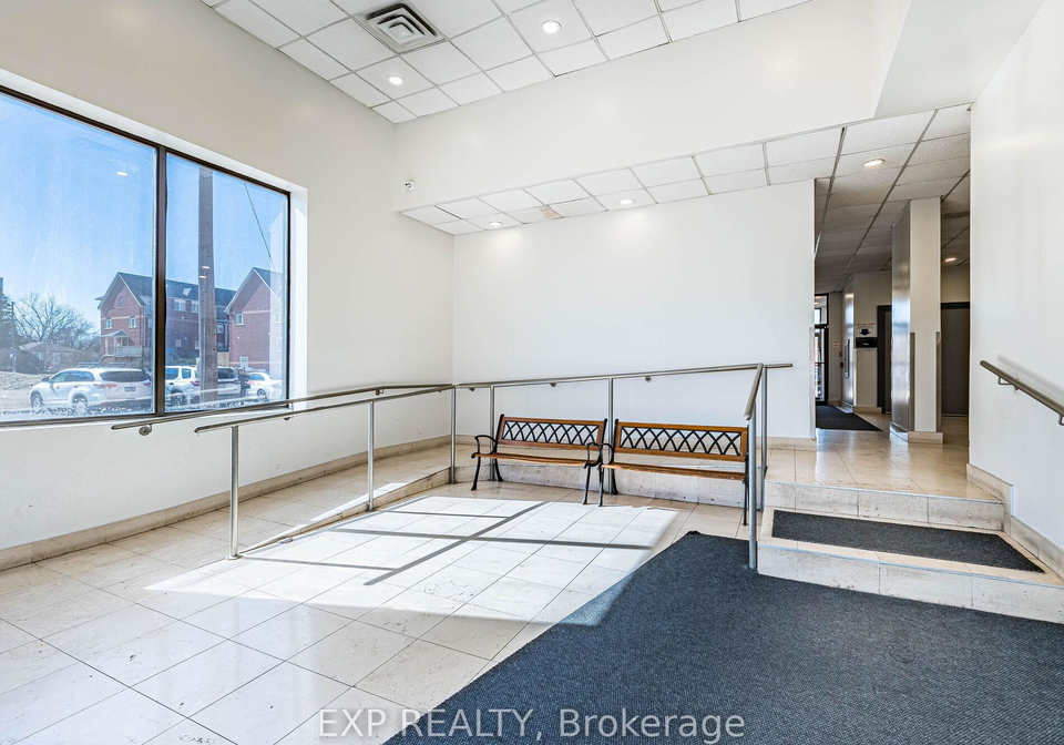 25-agnes-street-mississauga-ontario-w13532846