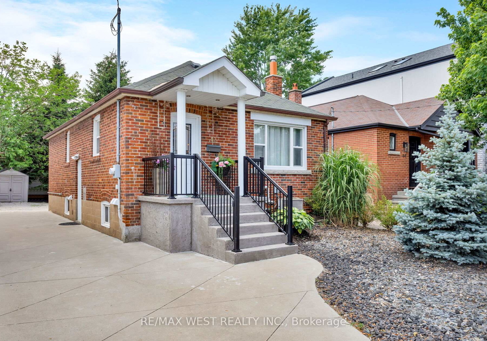 42-stephen-drive-toronto-etobicoke-ontario-w13532964