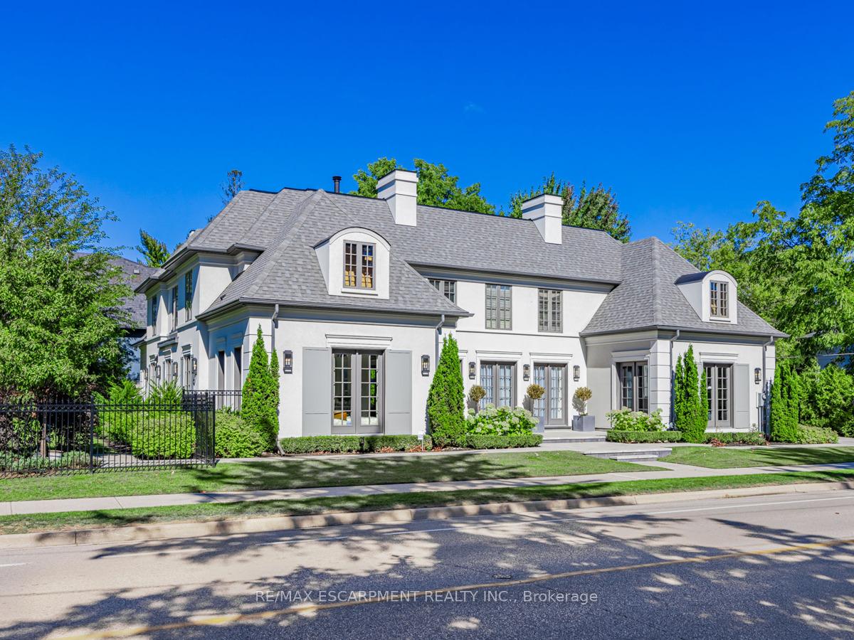 393-maple-grove-drive-oakville-ontario-w13533014