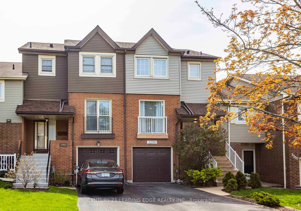 2259-munns-avenue-oakville-ontario-w13533026