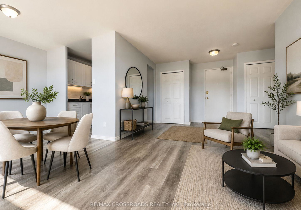 363-lakeshore-road-e-mississauga-ontario-w13533102