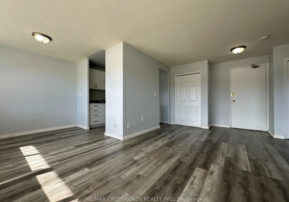 363-lakeshore-road-e-mississauga-ontario-w13533102