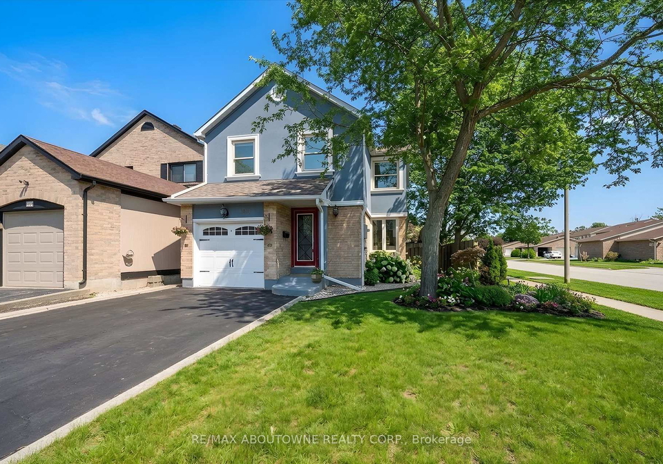 395-maidstone-crescent-oakville-ontario-w13533294