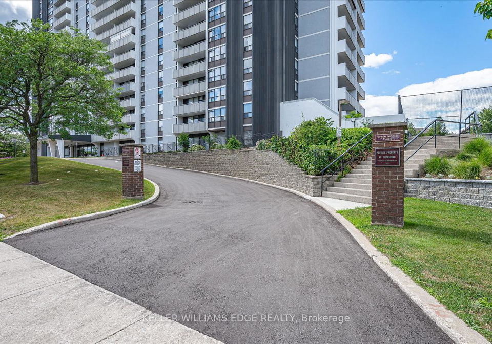 2055-upper-middle-road-burlington-ontario-w13533298