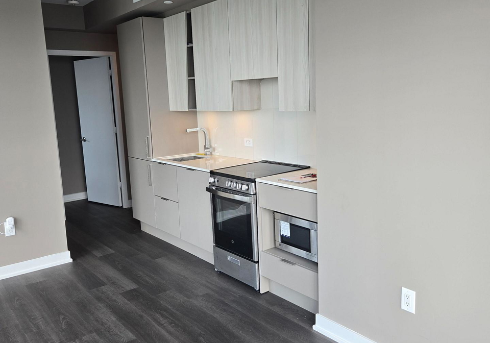 3900-confederation-parkway-mississauga-ontario-w13533318