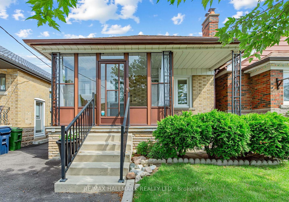 40-bowie-avenue-toronto-north-york-ontario-w13533400