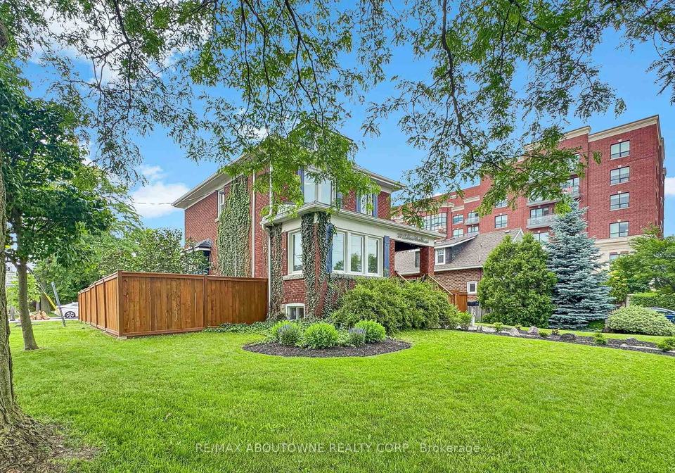 976-lasalle-park-road-burlington-ontario-w13533430