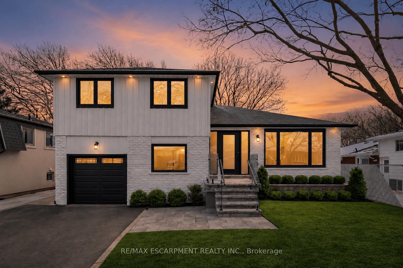 2276-wyandotte-drive-oakville-ontario-w13533598