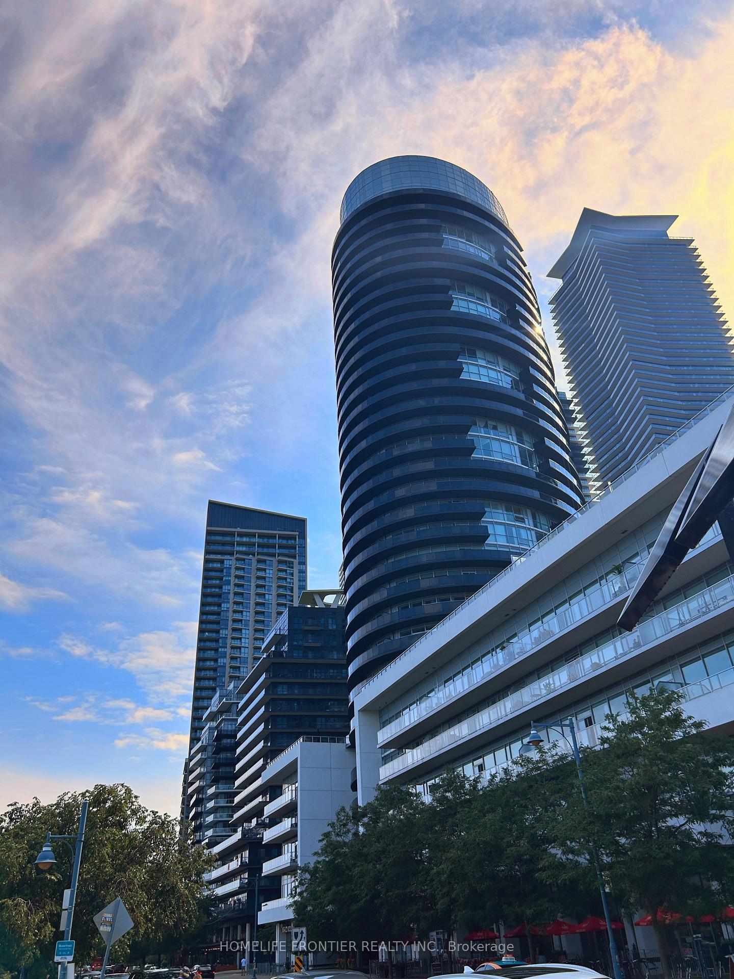 80-sw-marine-parade-drive-sw-toronto-etobicoke-ontario-w13533660