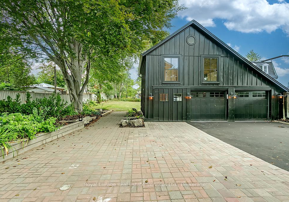 349-trafalgar-road-oakville-ontario-w13533712