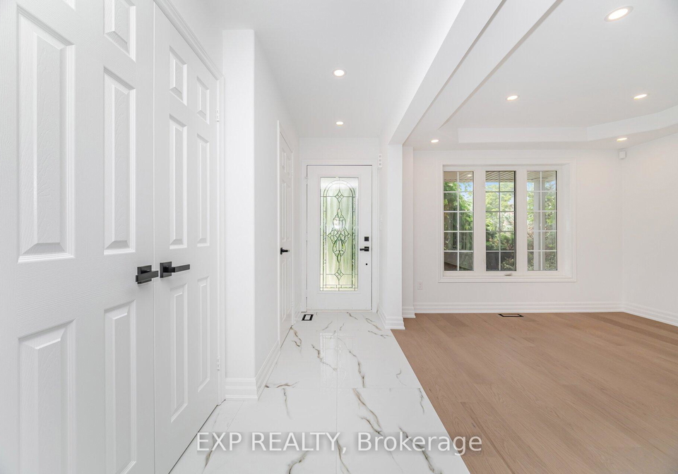 2417-orchard-road-burlington-ontario-w13533890