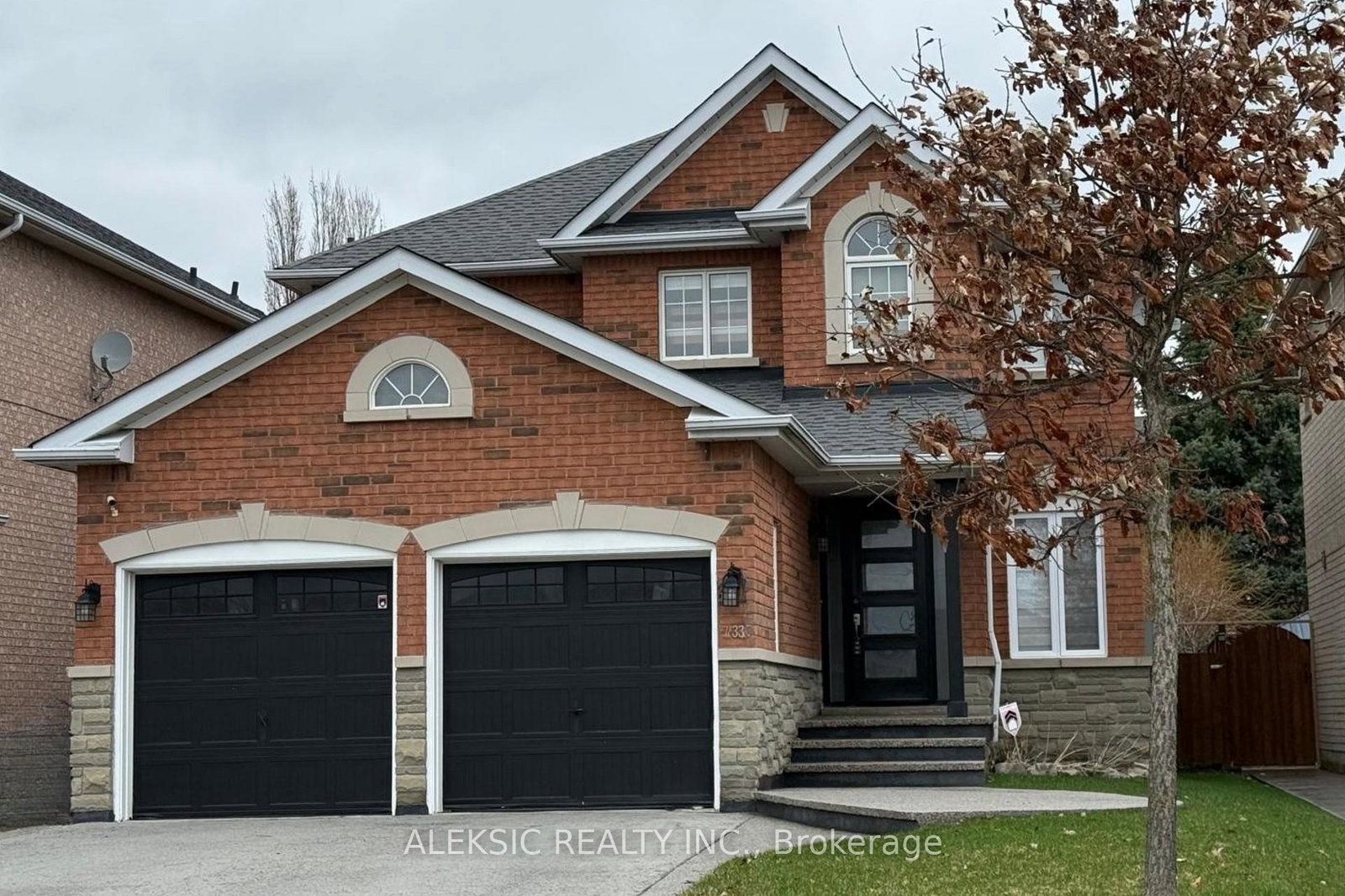 33-hillpath-crescent-brampton-ontario-w13533900
