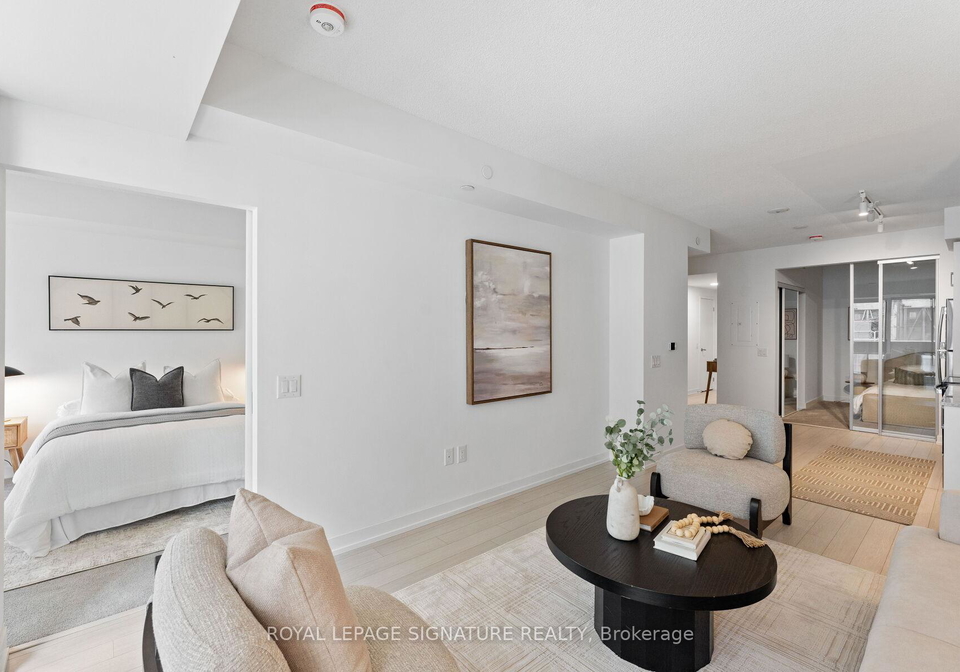 4010-eglinton-avenue-w-toronto-etobicoke-ontario-w13533914