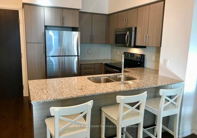 65-speers-road-oakville-ontario-w13533940