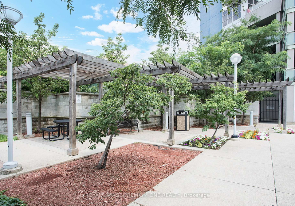 1600-keele-street-toronto-toronto-ontario-w13533950