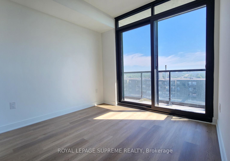 86-dundas-street-e-mississauga-ontario-w13533996