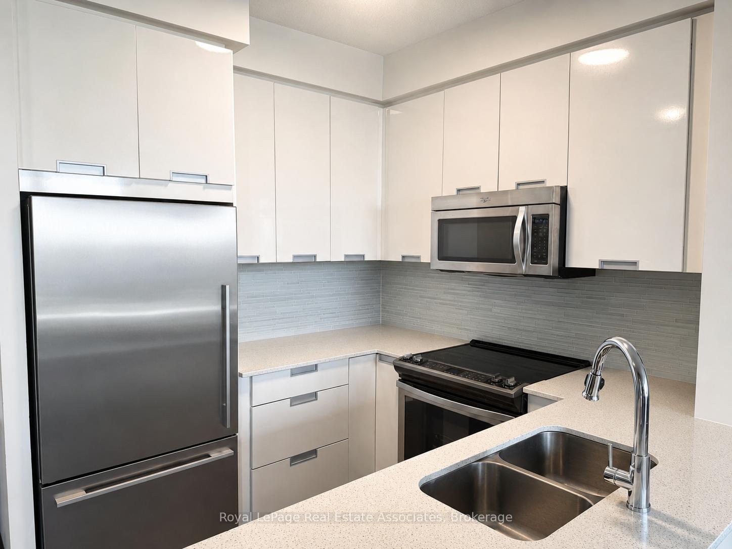 55-eglinton-avenue-w-mississauga-ontario-w13534114