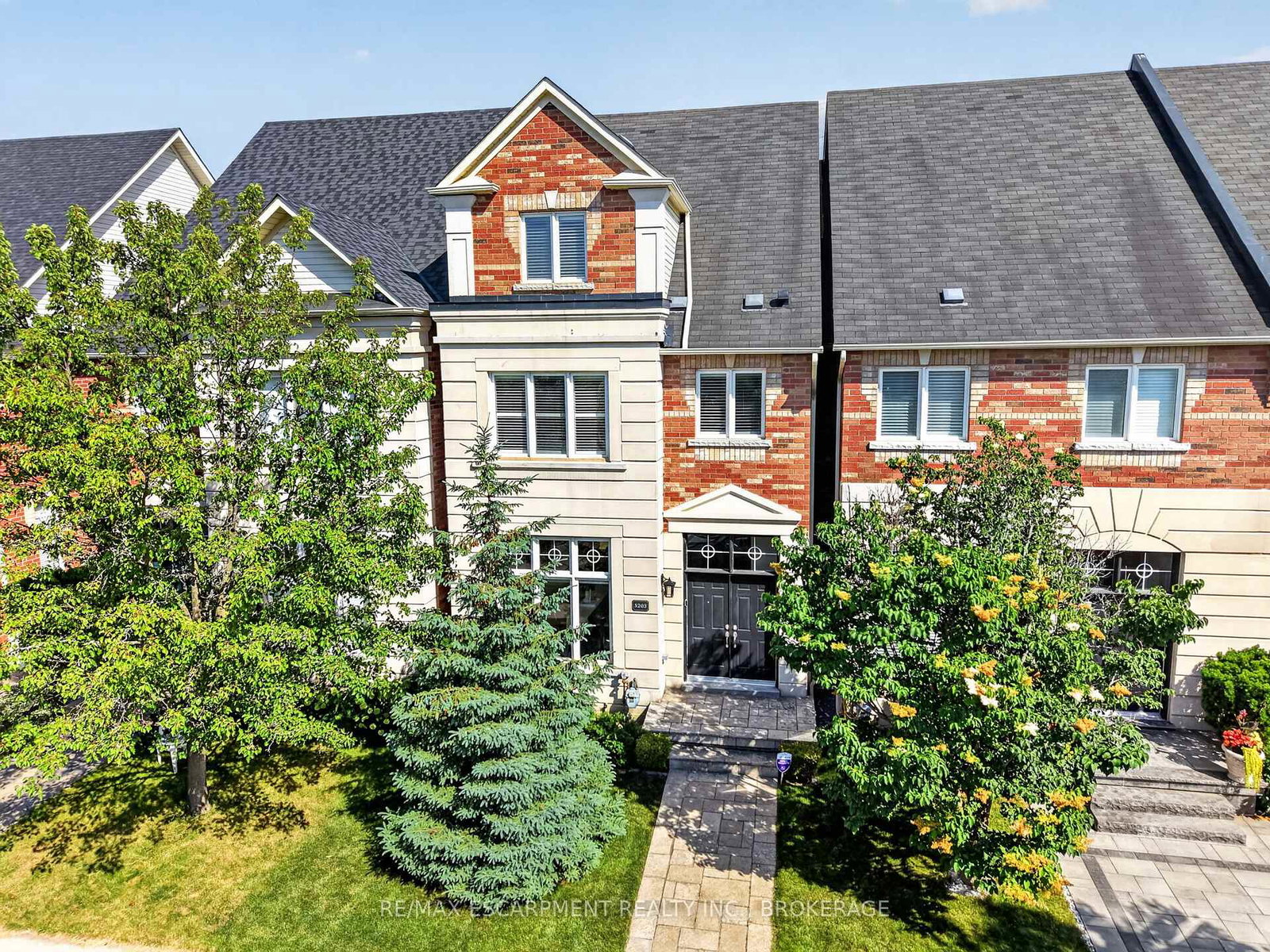 5203-preservation-circle-mississauga-ontario-w13534184