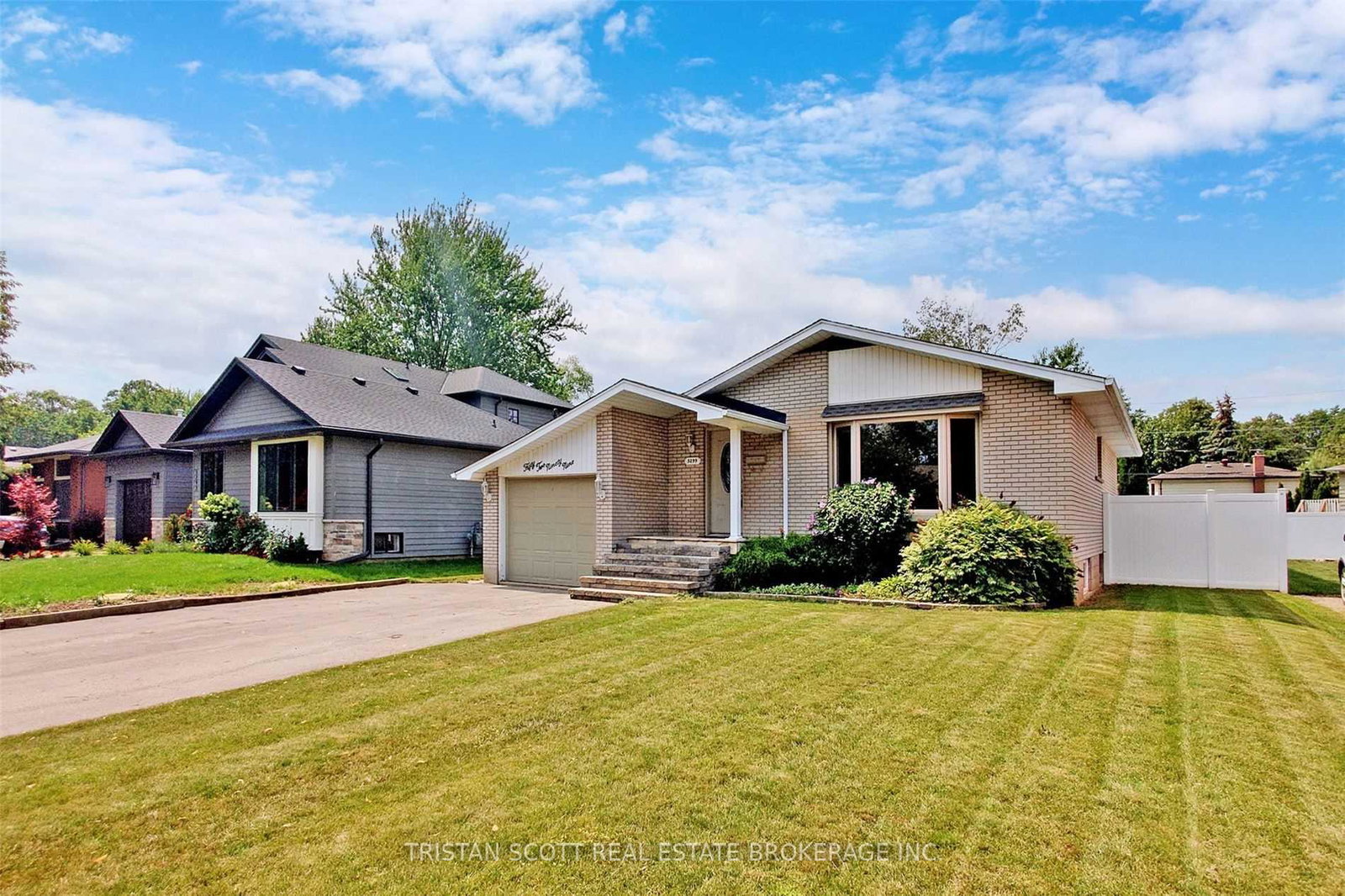 5299-mericourt-road-burlington-ontario-w13534436