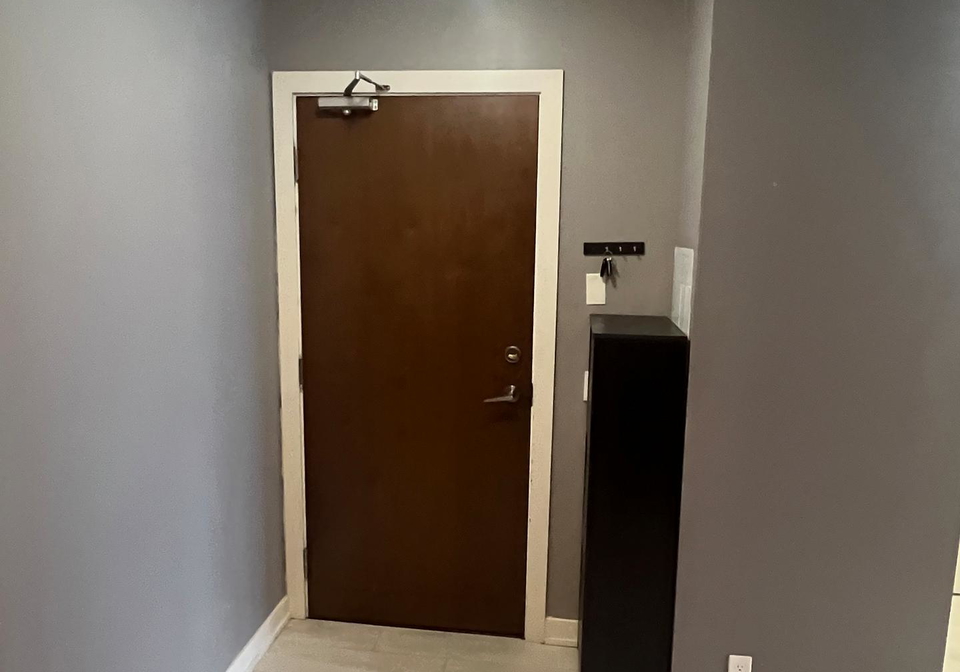 2220-lakeshore-boulevard-w-toronto-etobicoke-ontario-w13534552