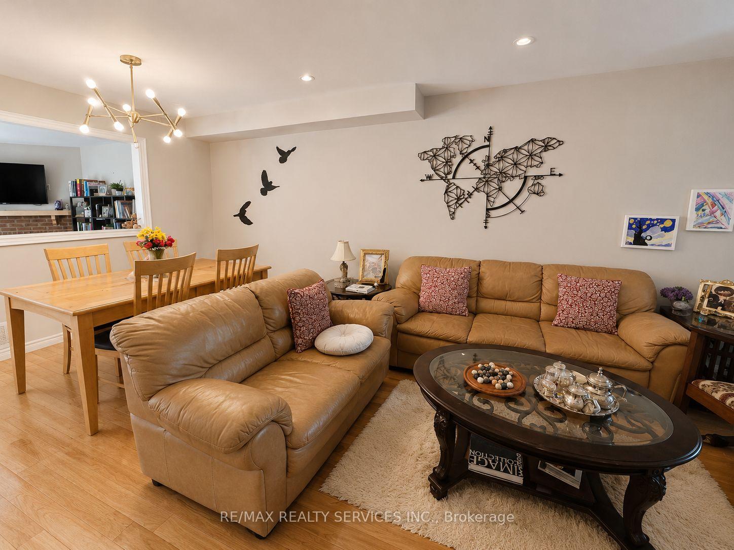 6897-bansbridge-crescent-mississauga-ontario-w13534688