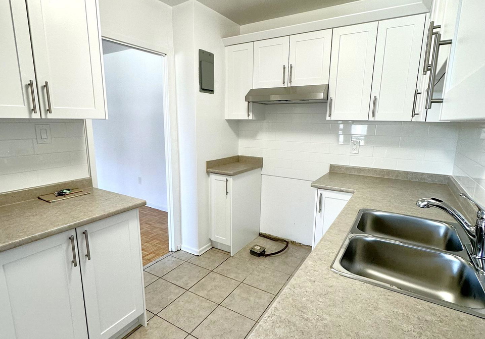 50-east-street-oakville-ontario-w13534726