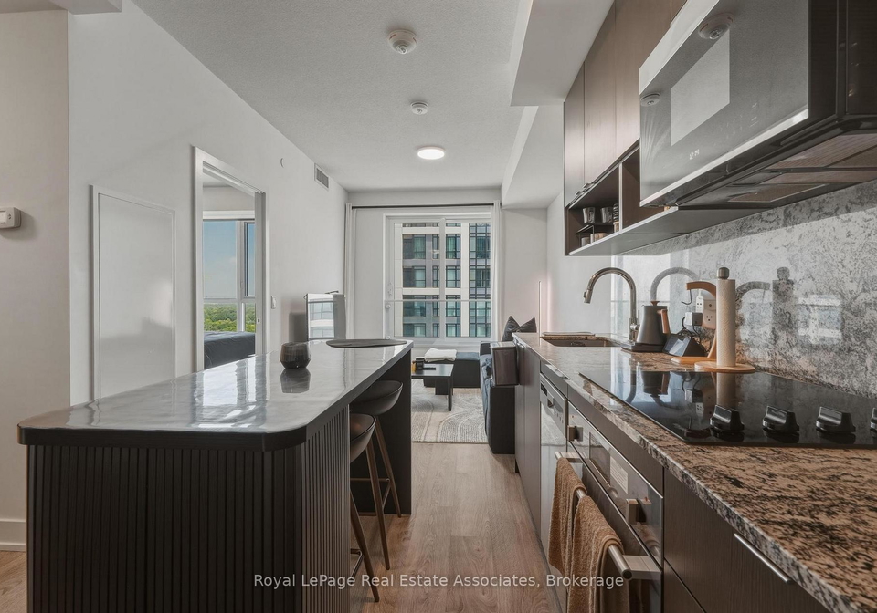 9-mabelle-avenue-toronto-etobicoke-ontario-w13535244