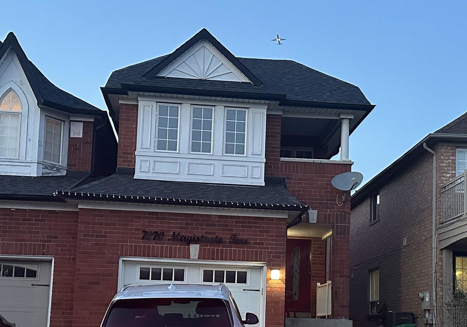 7070-magistrate-terrace-mississauga-ontario-w13535380