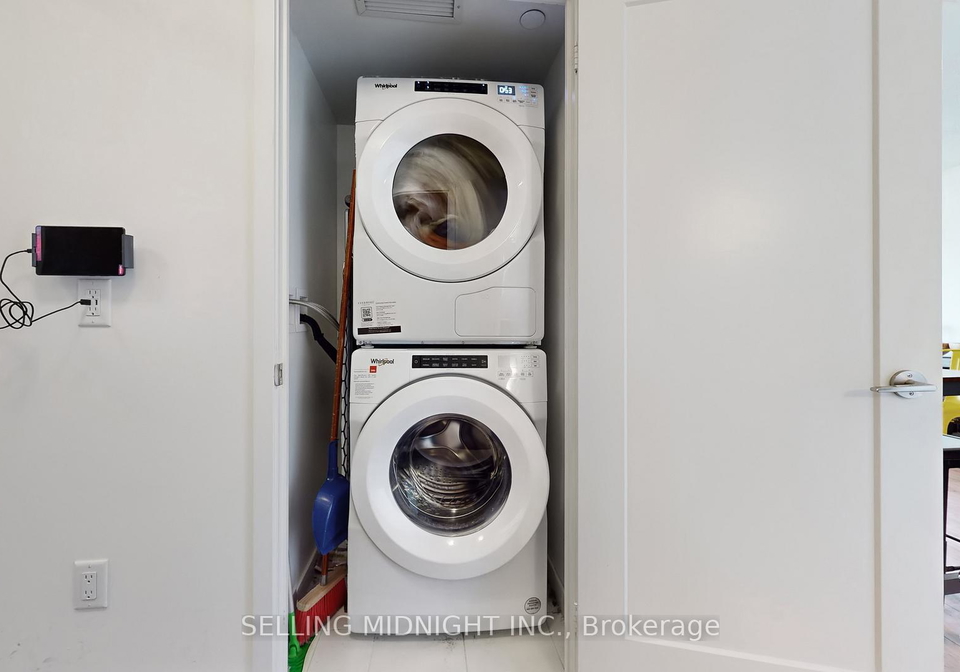 10-eva-road-toronto-etobicoke-ontario-w13535404