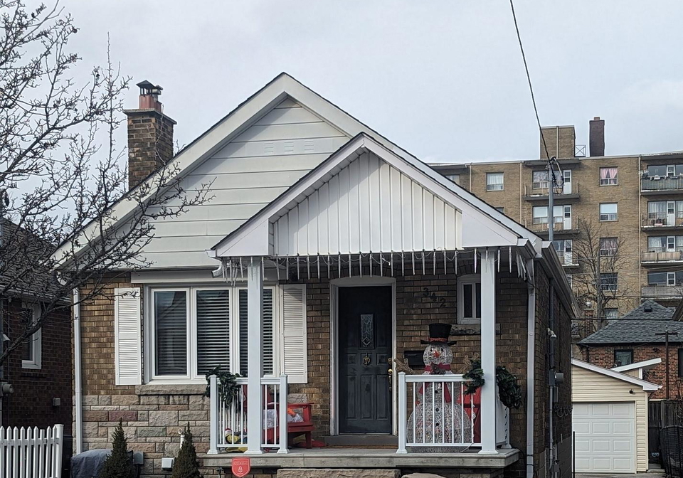 342-whitmore-avenue-toronto-north-york-ontario-w13535414