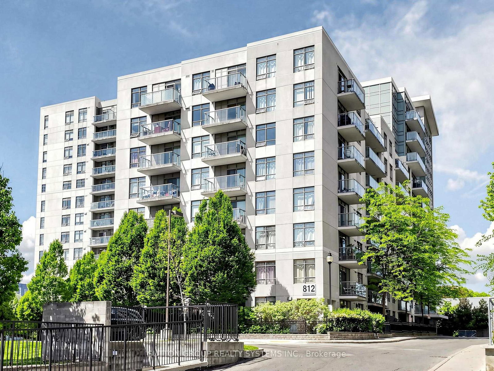 812-lansdowne-avenue-toronto-toronto-ontario-w13535610