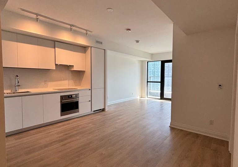 4015-the-exchange-mississauga-ontario-w13535714