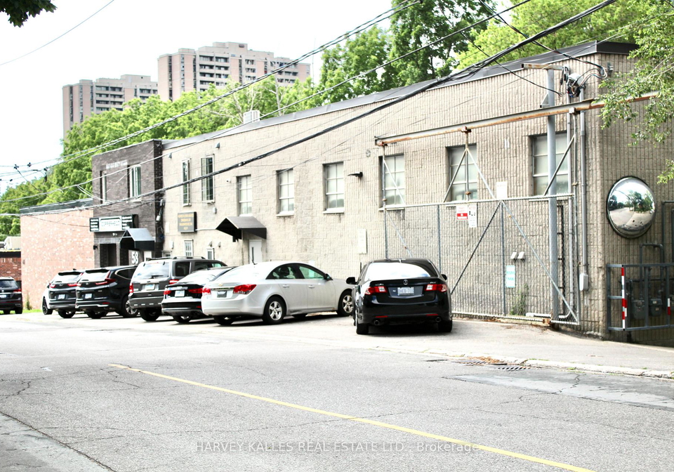 5rosemount-avenue-w-toronto-north-york-ontario-w13535804